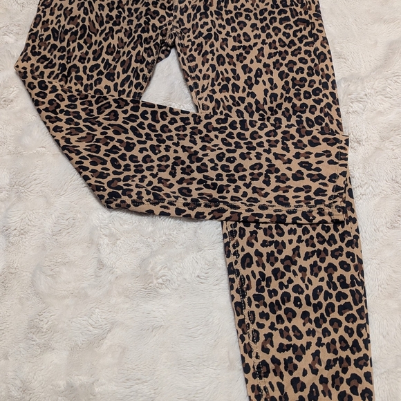 Zara Tan Leopard Print Straight Leg Jeans - Picture 2 of 8